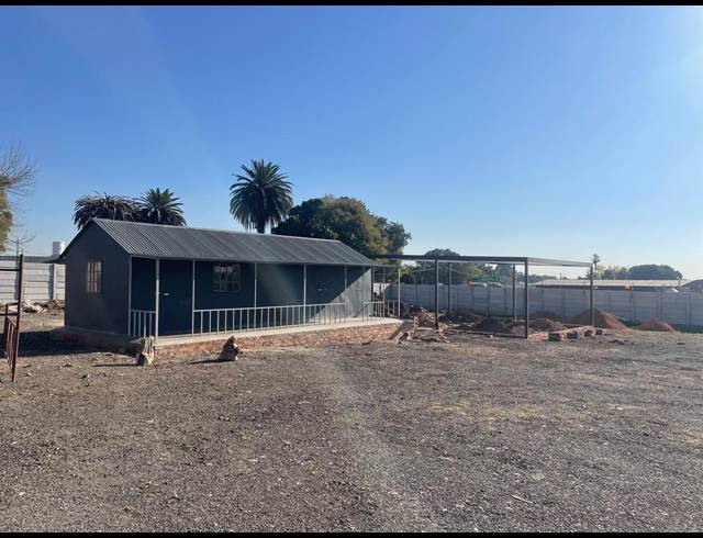 4,500M² INDUSTRIAL YARD TO LET IN BREDELL